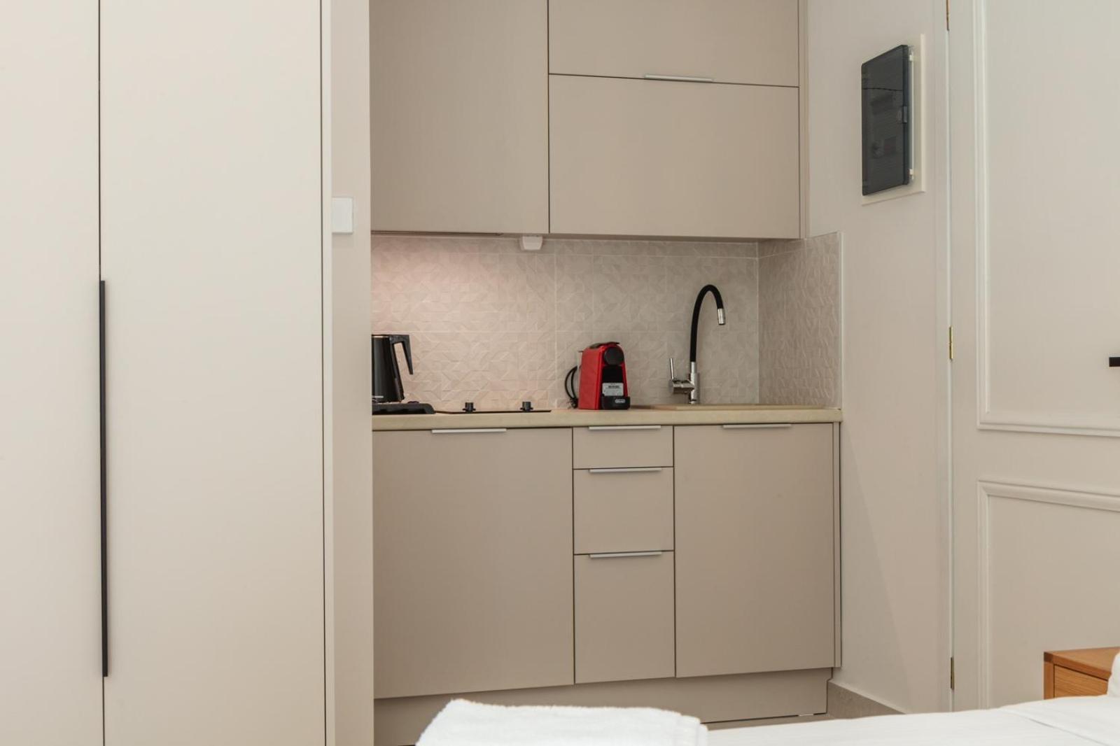 Panorama Luxury Suites Spilion Exterior photo