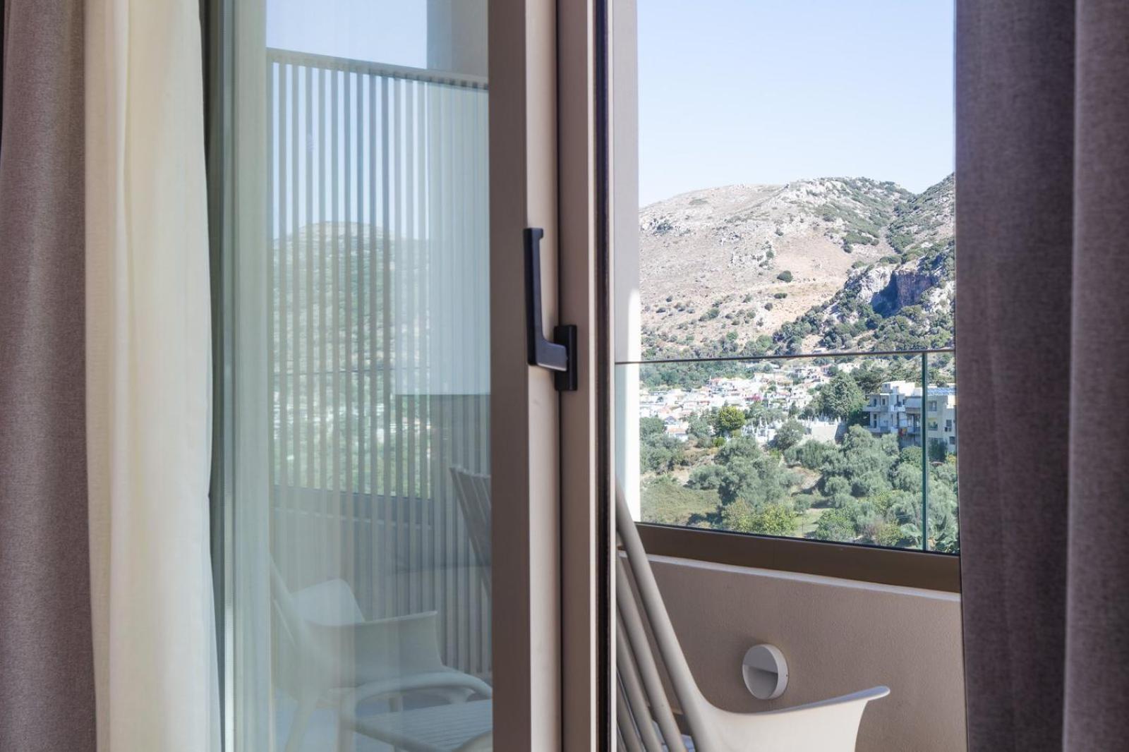 Panorama Luxury Suites Spilion Exterior photo