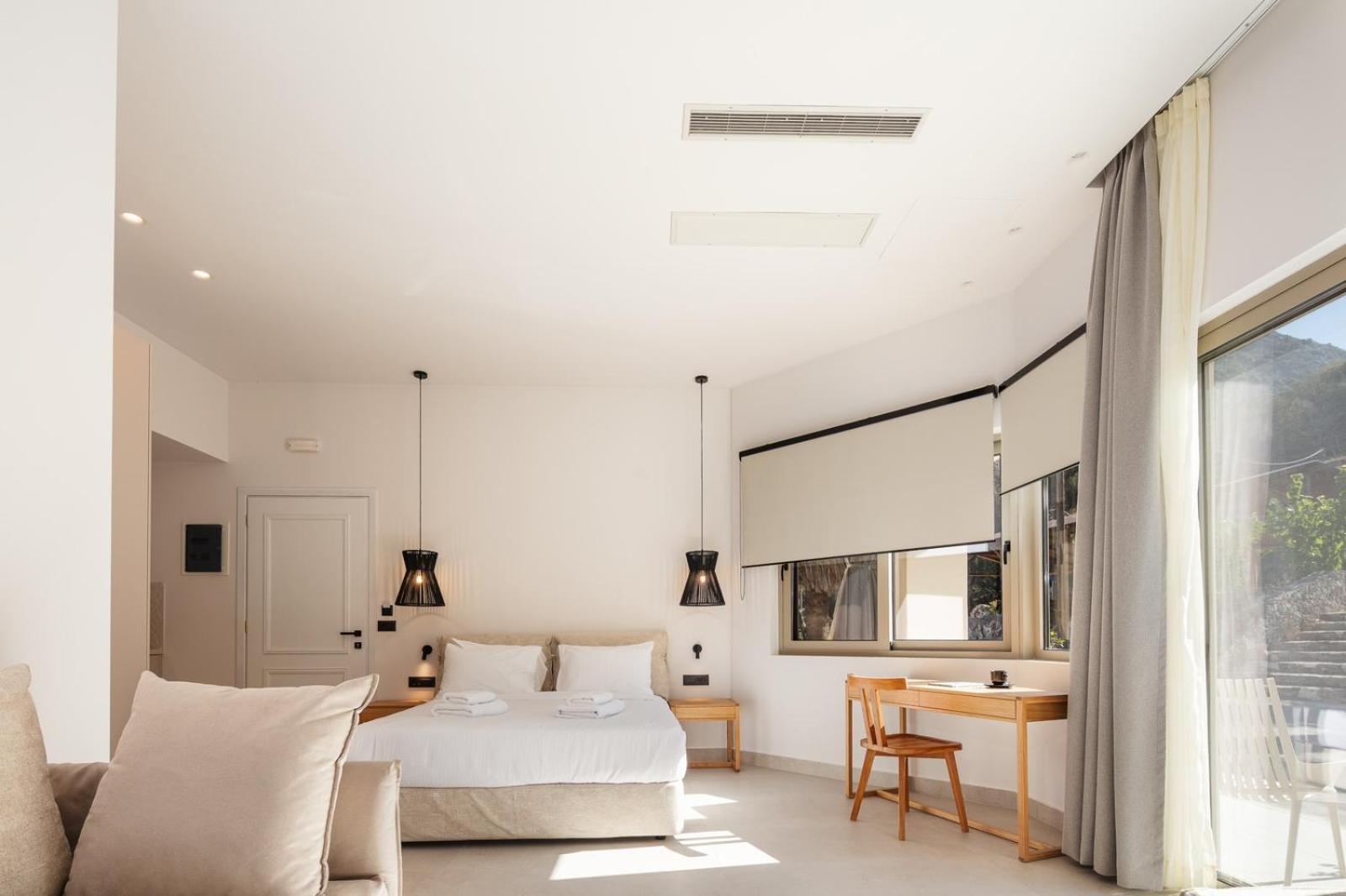 Panorama Luxury Suites Spilion Exterior photo